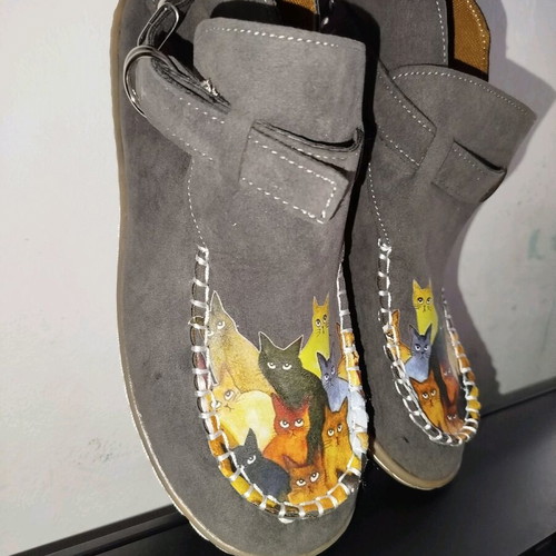 Faseika Grey ankle boots with cats, new, suede-like material