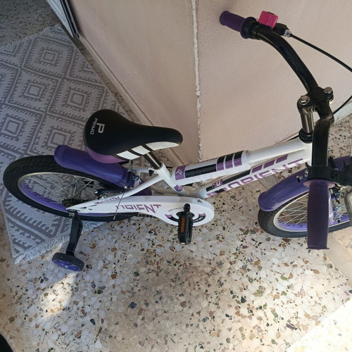 Bicycle new, used once outdoors, no scratches