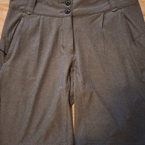 Mc Kinley women's bermuda shorts like new, size M 38 10, gray