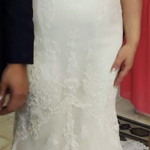 Pronovias wedding dress like new, mermaid line, size 40