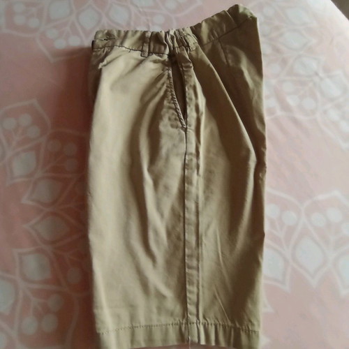 Beige boys' bermuda shorts like new for 9-10 years