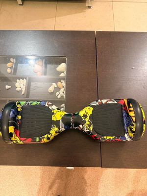 Hoverboard new with charger and case