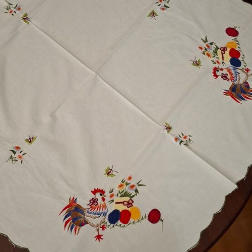 Easter tablecloth with hens new