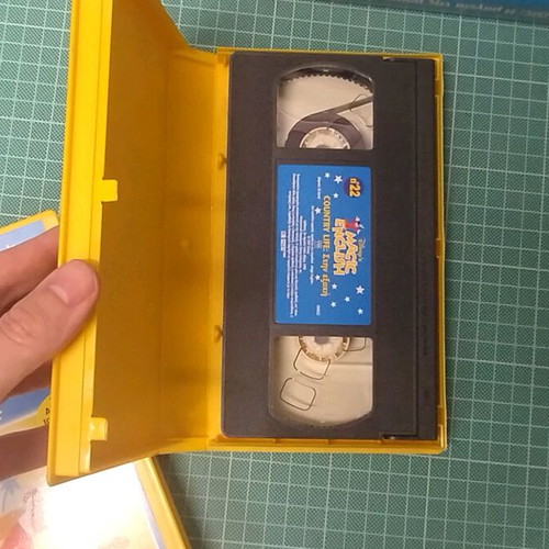 Deagostini Magic English Disney VHS collection 1-32 like new