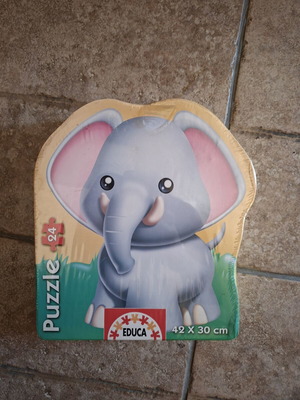 Elephant puzzle 24 pieces for children 3+
