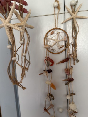 Summer Hanging Decorations set of 4 like new