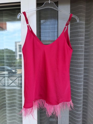 Satin fuchsia camisole like new with pink feathers
