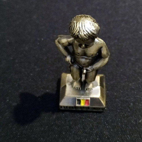 Decorative figurines like new, set