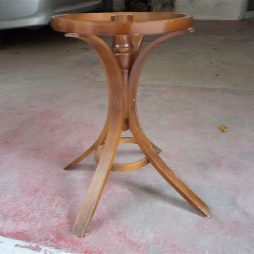 Skeleton coffee table rotunda used