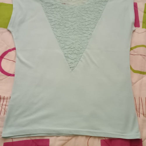 Blouse with lace back new, size S/M, veraman color