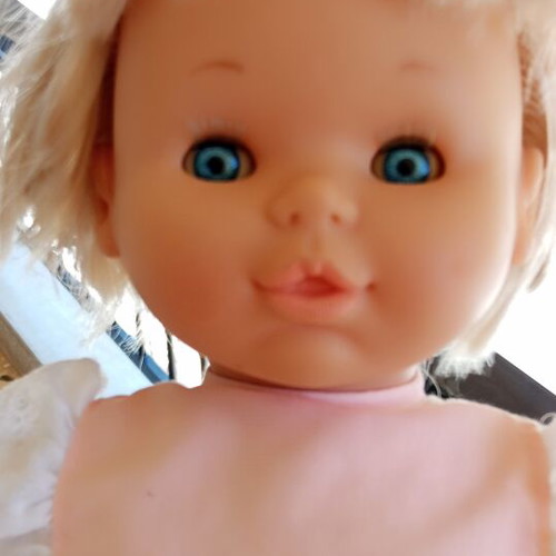 Vintage Famosa Spain doll 1994 used, collectible