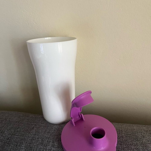 Tupperware σέικερ 800ml σαν καινούργιο