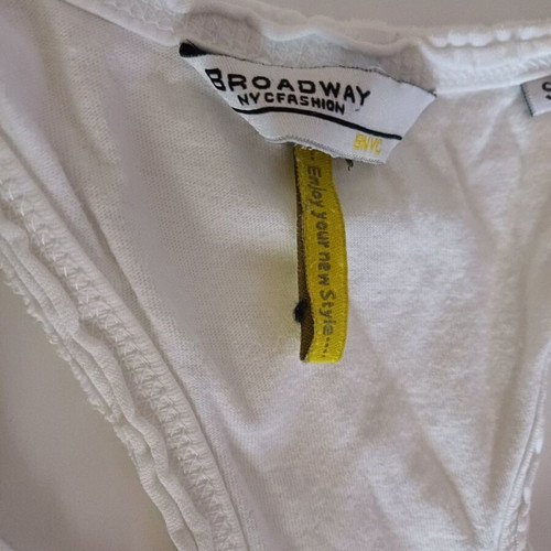 Broadway sleeveless shirt white like new, size S