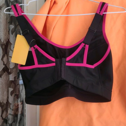 Wingslove sport bra 75G new, black and pink