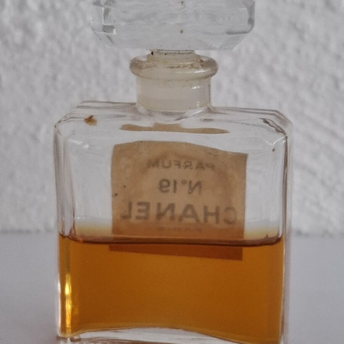 Chanel No. 19 Parfum Extrait 14 ml used, classic fragrance