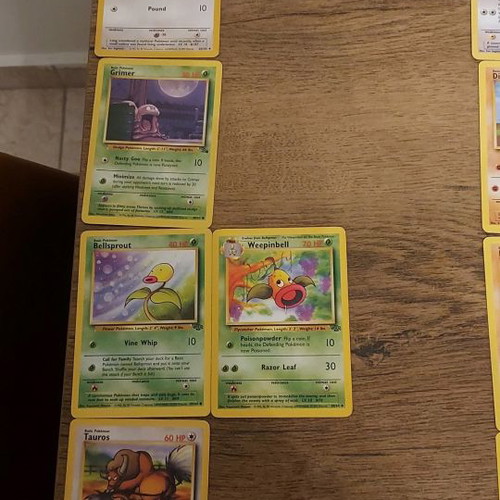 pikachu pokemon card ebay Pokemon Cards Jungle Set Jigglypuff, Cubone, Weepinbell, Bellsprout, E