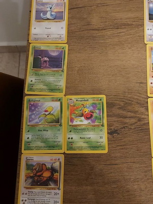 Κάρτες Pokémon First Edition 1999, 84 τεμάχια, σαν καινούργιο