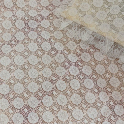 White quilt set 220x270, pillow 70x62, tablecloth, 2 placemats, 2 napkins new