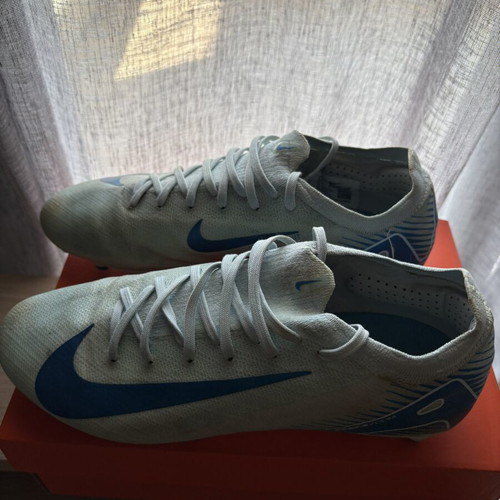 Nike Mercurial Vapor 16 Pro AG football shoes like new, size 43, white and blue