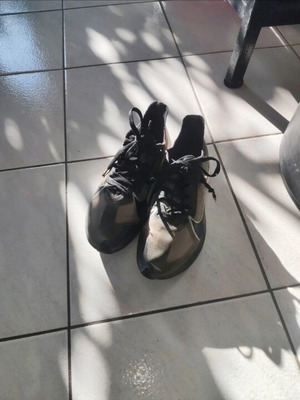 Nike Zoom Gravity αθλητικά παπούτσια μεταχειρισμένα, μέγεθος 39, μαύρο και γκρι
