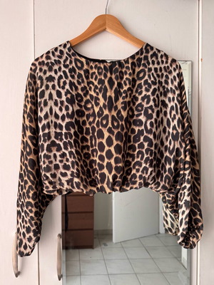 Laetitia Leopard Print Blouse used, black and brown, sizes S/M