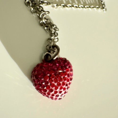 Phantasya heart pendant used with red stones