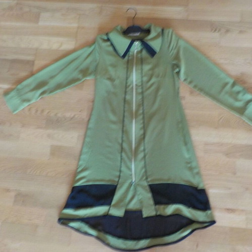 Green dress used with zipper and black transparency