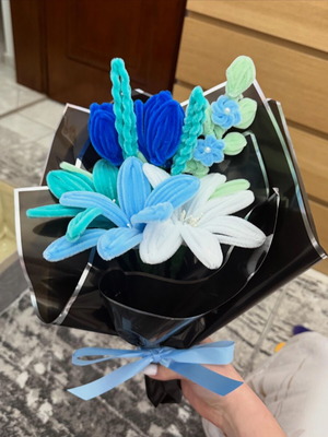 Handmade aromatic flower bouquet unisex with waterproof wrapping