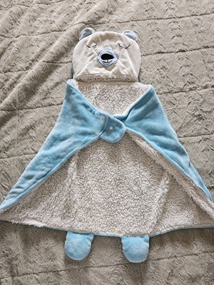Fleece baby blankets used, set of 2 with bear and Dumbo