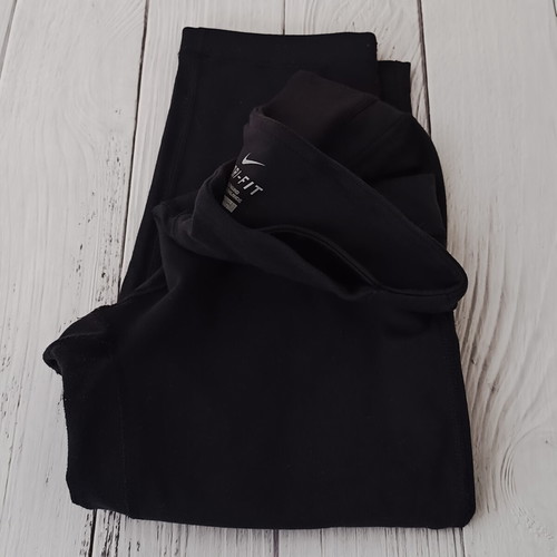 Nike Dri-Fit XS black capri leggings with internal pocket for tall