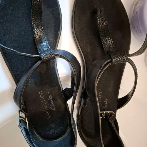 Clarks leather flat sandals size 37 like new, black