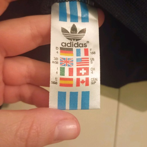 Adidas vintage oversized medium sweatshirt, like new, black