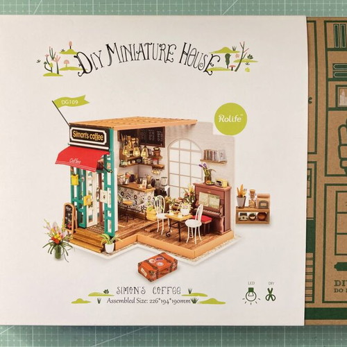 Rolife Simon's Coffee DIY wooden cafe set new