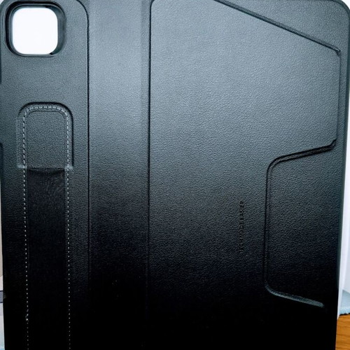 ESR Rotatable Magnetic Case for iPad Pro 13 M5/M4 new, black