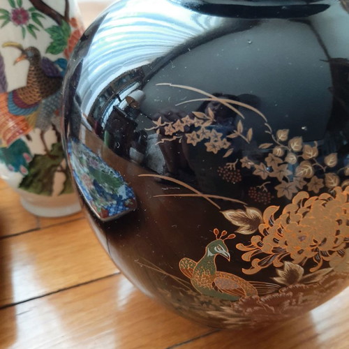 Porcelain vase used with Asian design, black
