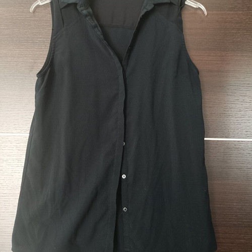 Stradivarius Black Summer Shirt like new, sheer shoulders, size S