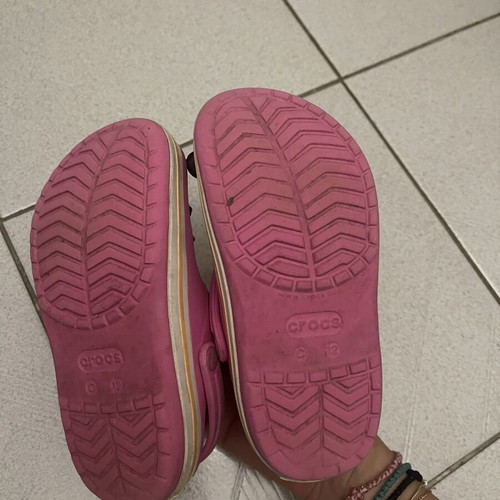 Crocs C12 pink clogs like new