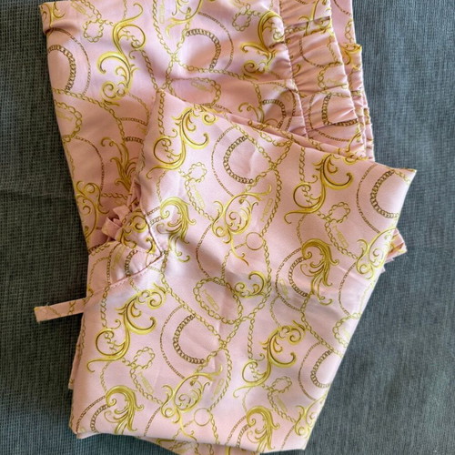 Med satin short sleeve pajama set with shorts like new, pink and gold