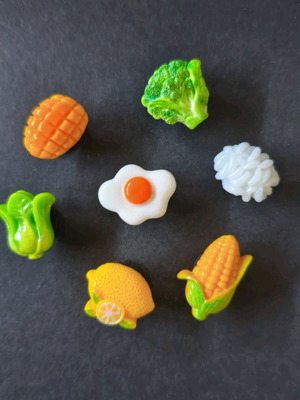 Crocs charms set like new, Foodie Healthy food multicolor