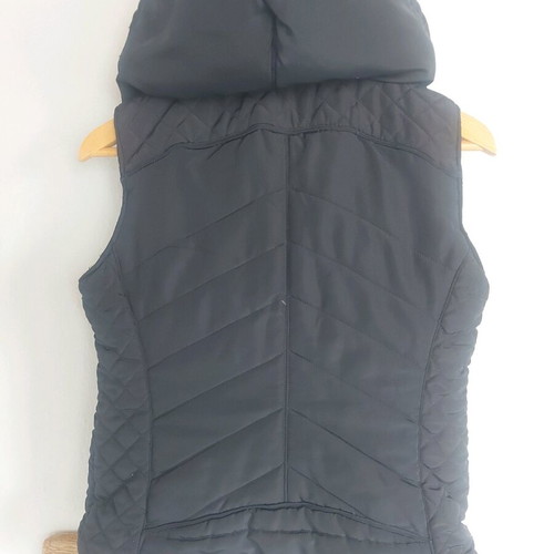 Sleeveless gilet Stradivarius