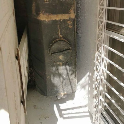 Oil tank 500 liters with about 50 liters oil, like new