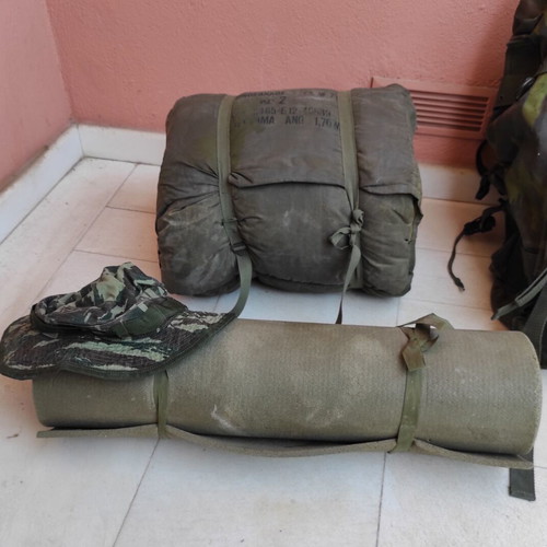 Special Forces lot: bergen, liner, sleeping bag, hat