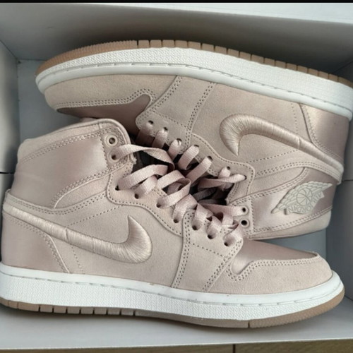 Air Jordan 1 Retro High women's sneakers, pink, size 37.5