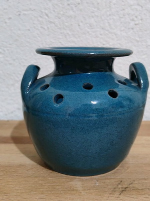 Ceramic decorative vase used
