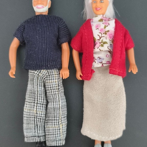 Lundby Dolls set of 2 used, grandmother and grandfather