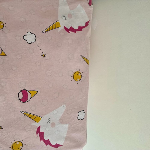 Unicorn duvet cover set 220x210 with 2 pink kawaii pillowcases like new