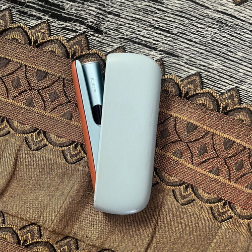 Iqos Iluma I Unlock e-cigarette, excellent condition