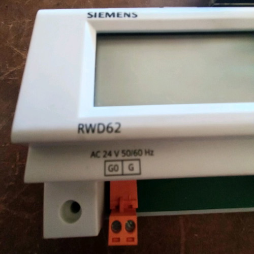 Siemens RWD62 PLC like new, pack of 2 with power supply