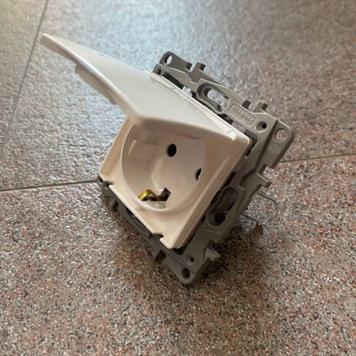 Legrand Niloe series safety socket with cover new