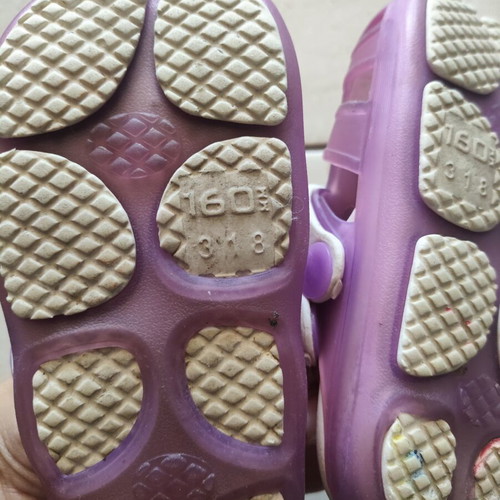 Slippers used, size 26, pink